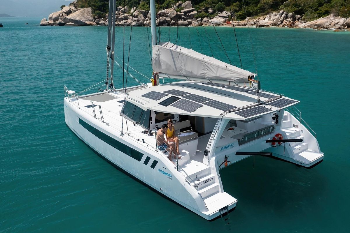 2026 Seawind 1370