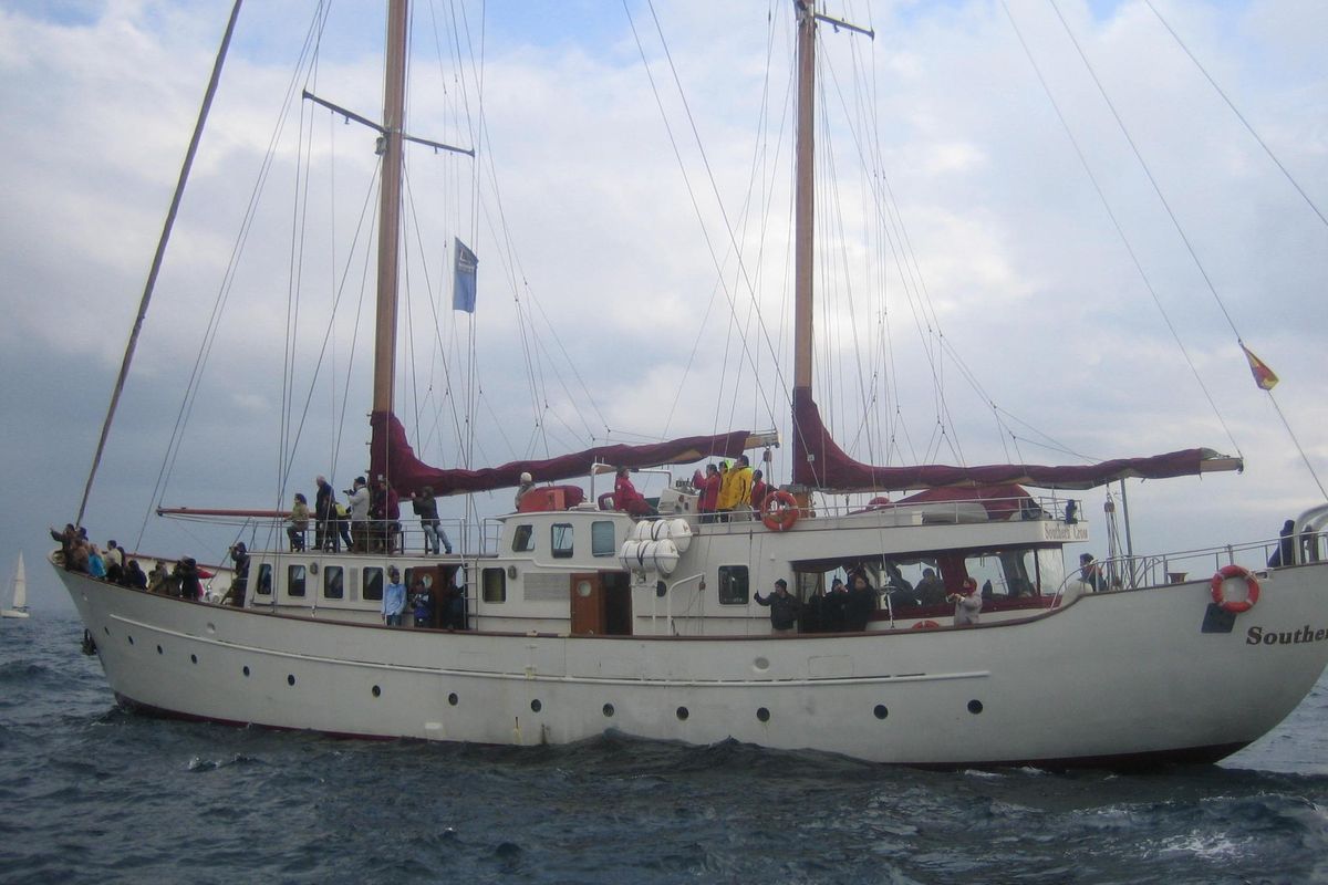 1962 Commercial Sailing