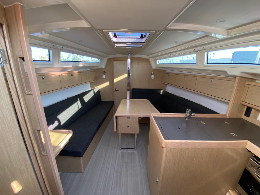 2025 Bavaria 34 Cruiser