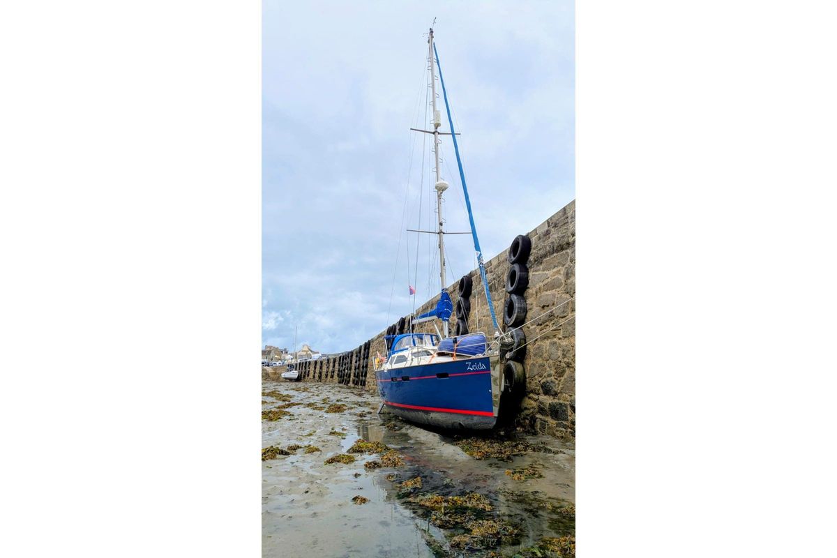 2000 Southerly 110