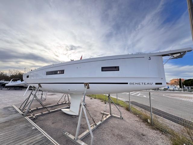 2025 Beneteau Oceanis 40.1 for sale in Leucate, Aude, France 42 ft