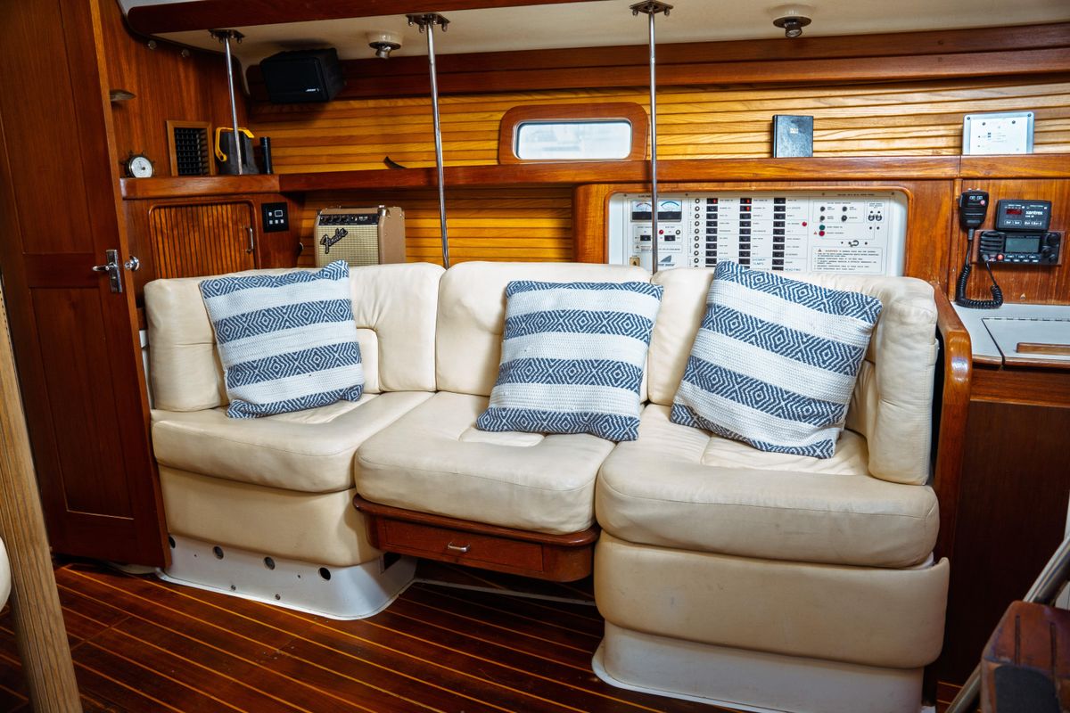 1994 Catalina 38 CC