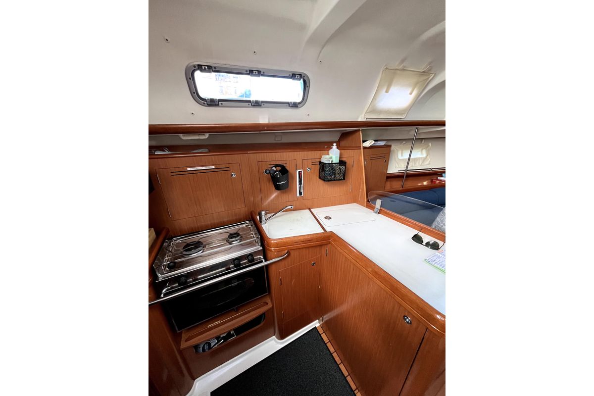 2007 Beneteau Oceanis 343