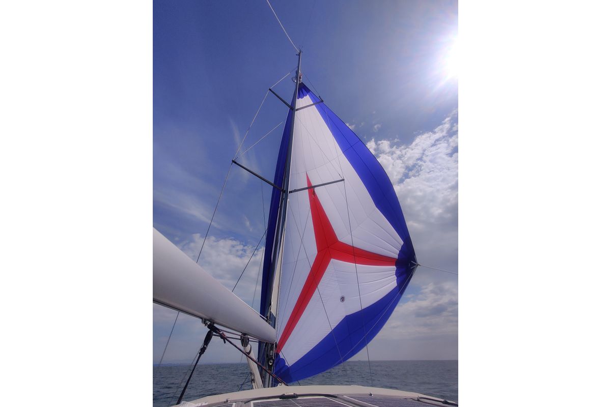 2021 Bavaria Vision 42