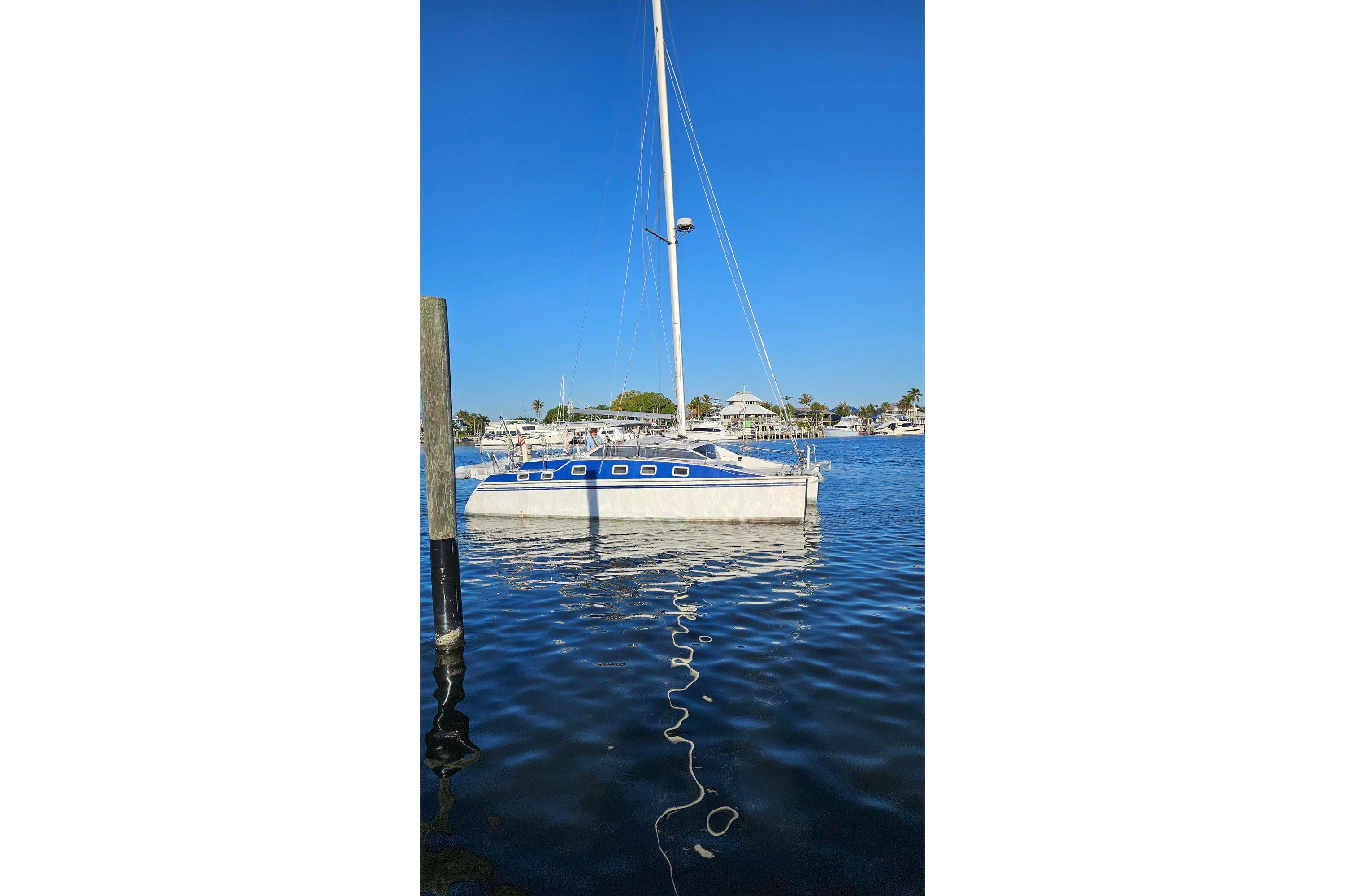 1996 PDQ 32 LRC for sale in Indiantown, Florida
