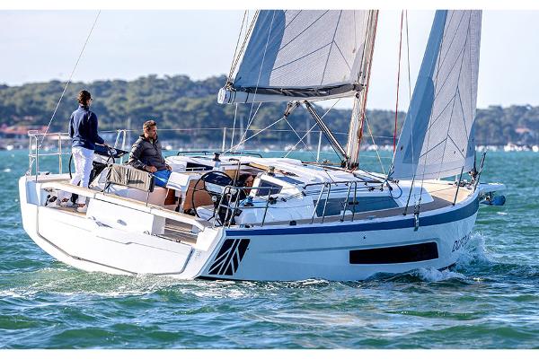 2024 Dufour 37 Boats