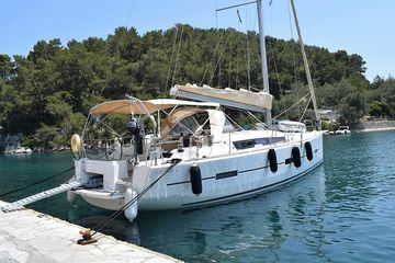 2020 Dufour 412 Boats
