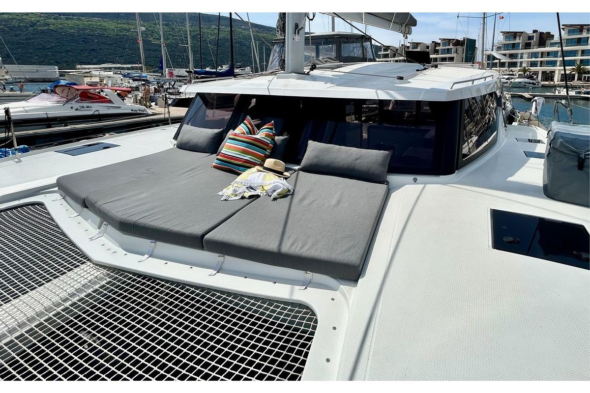 2022 Fountaine Pajot Isla 40