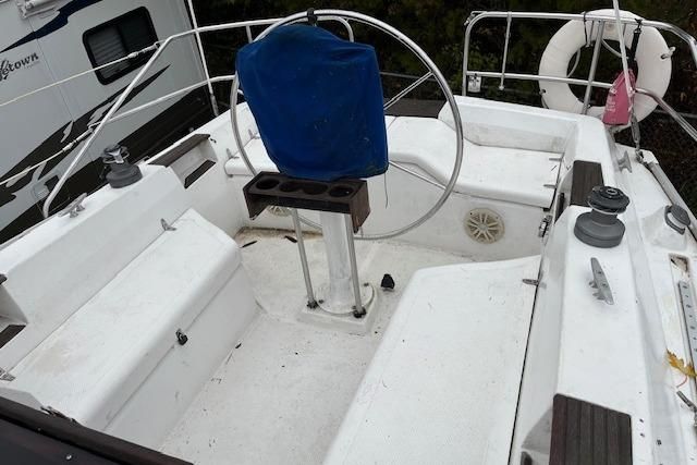 1984 Hunter 34