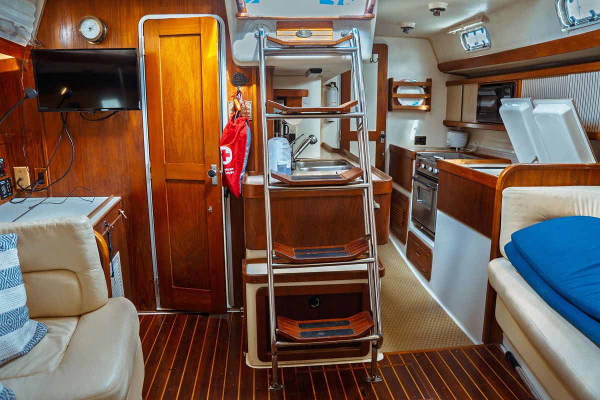 1994 Catalina 38 CC