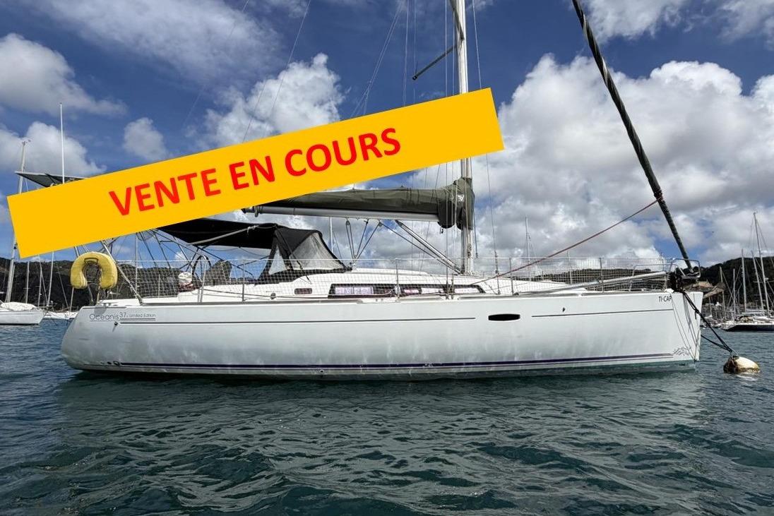 2011 Beneteau Oceanis 37 for sale in Le Marin, Martinique