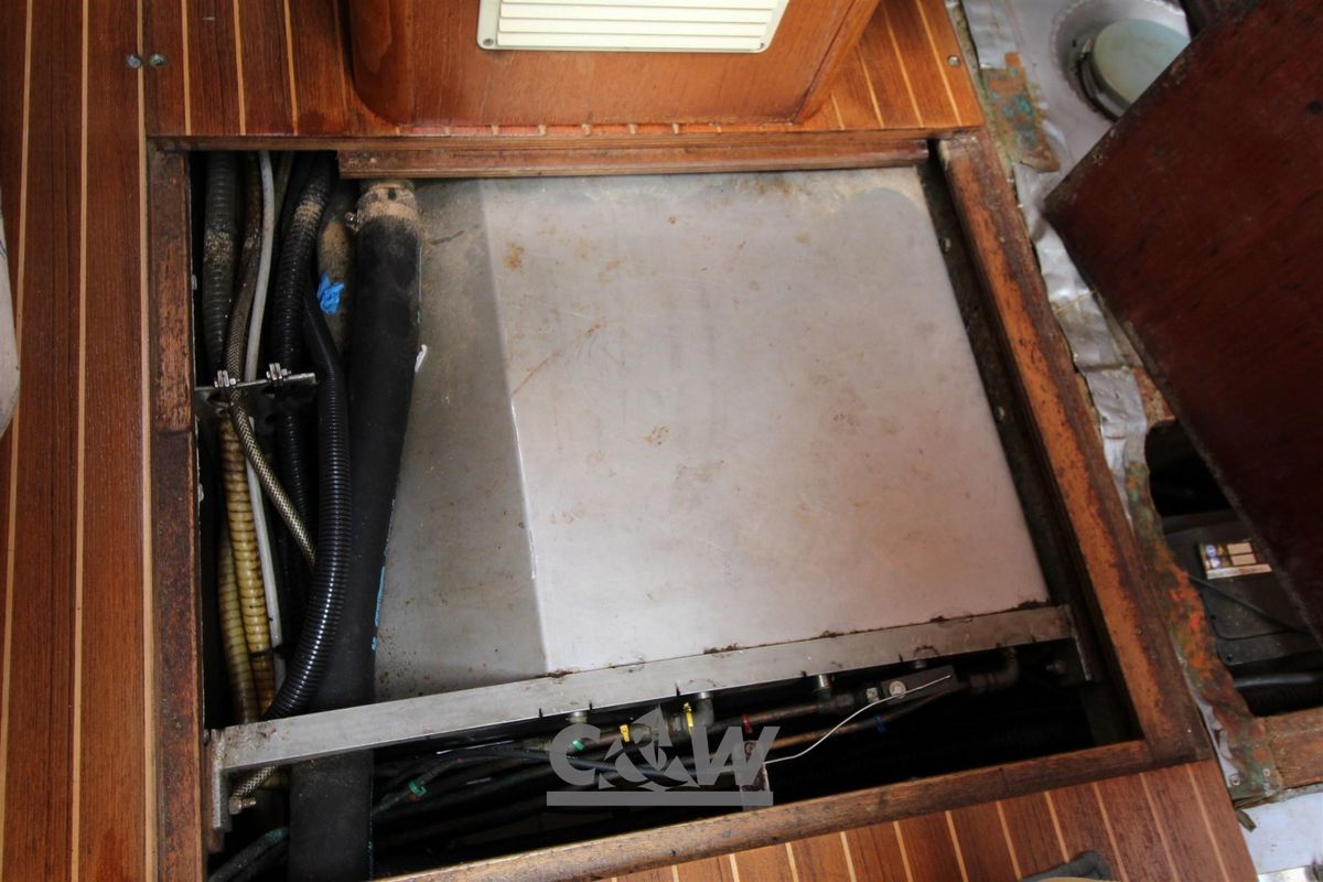 1990 Grand Soleil 52