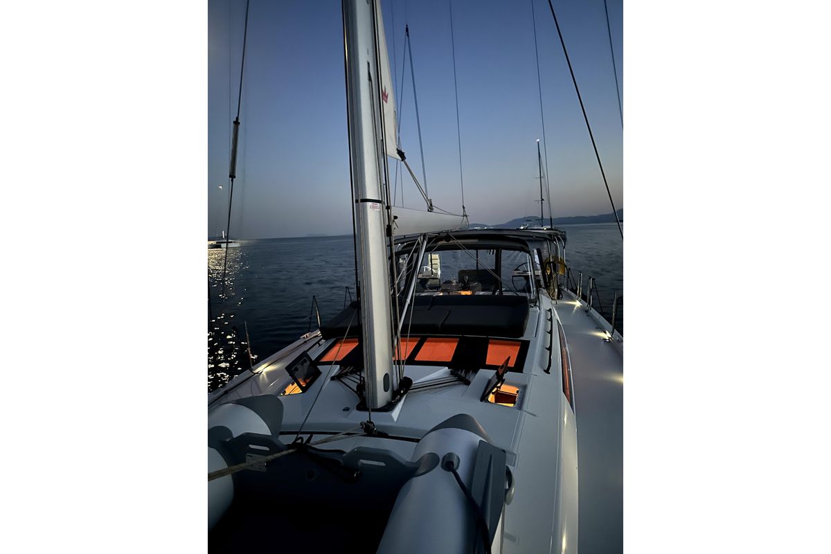 2024 Dufour 530