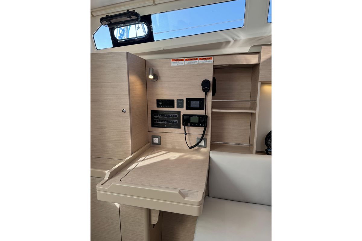 2024 Beneteau Oceanis 37.1