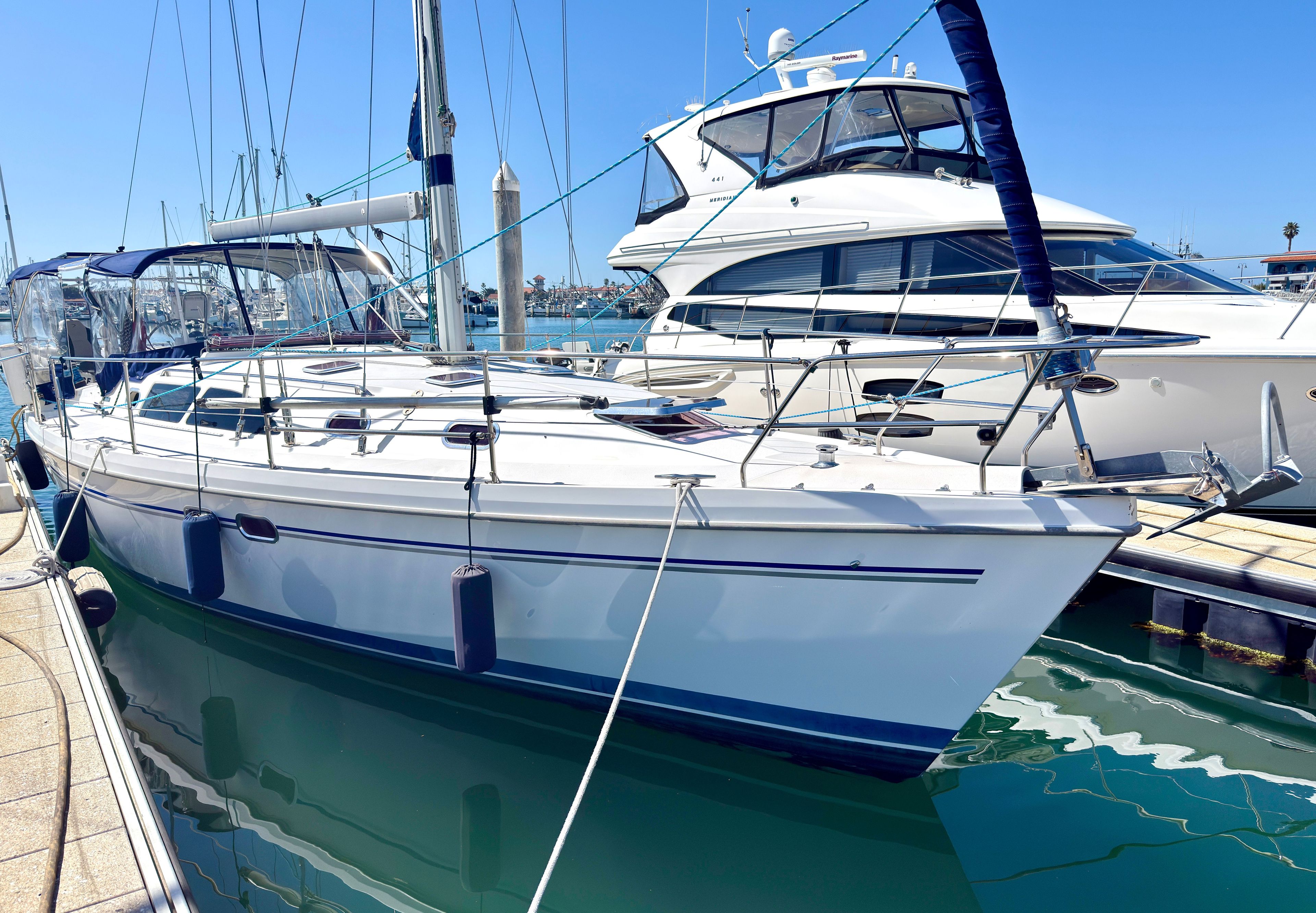 2005 Catalina 387