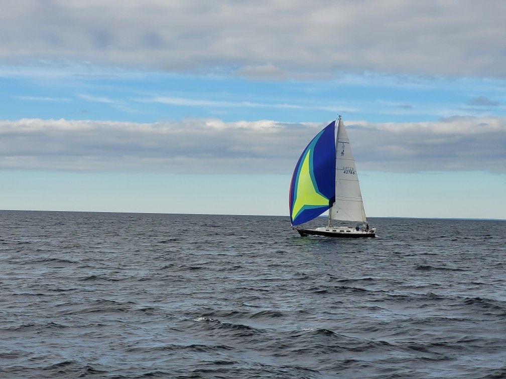 1990 J/Boats J/37