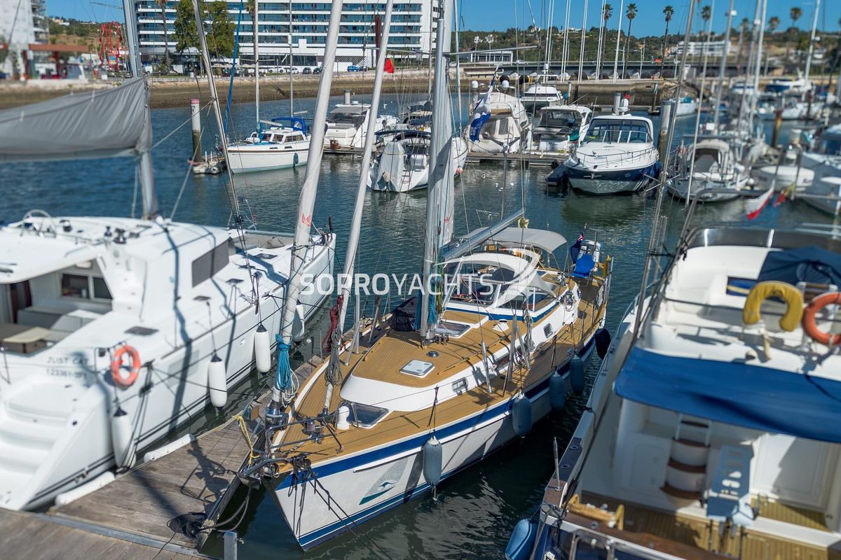 2006 Hallberg-Rassy 43