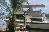 1980 Chris-Craft 380 Corinthian
