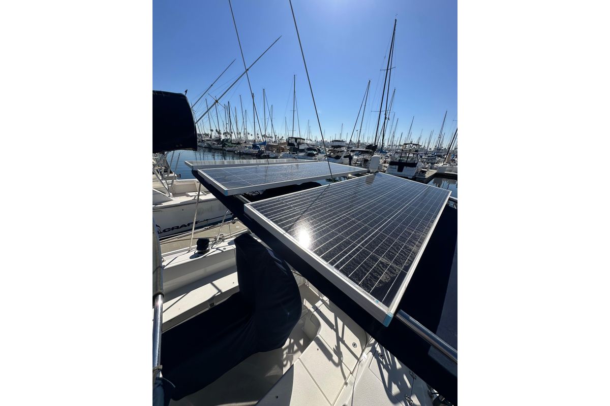 2004 Catalina 350