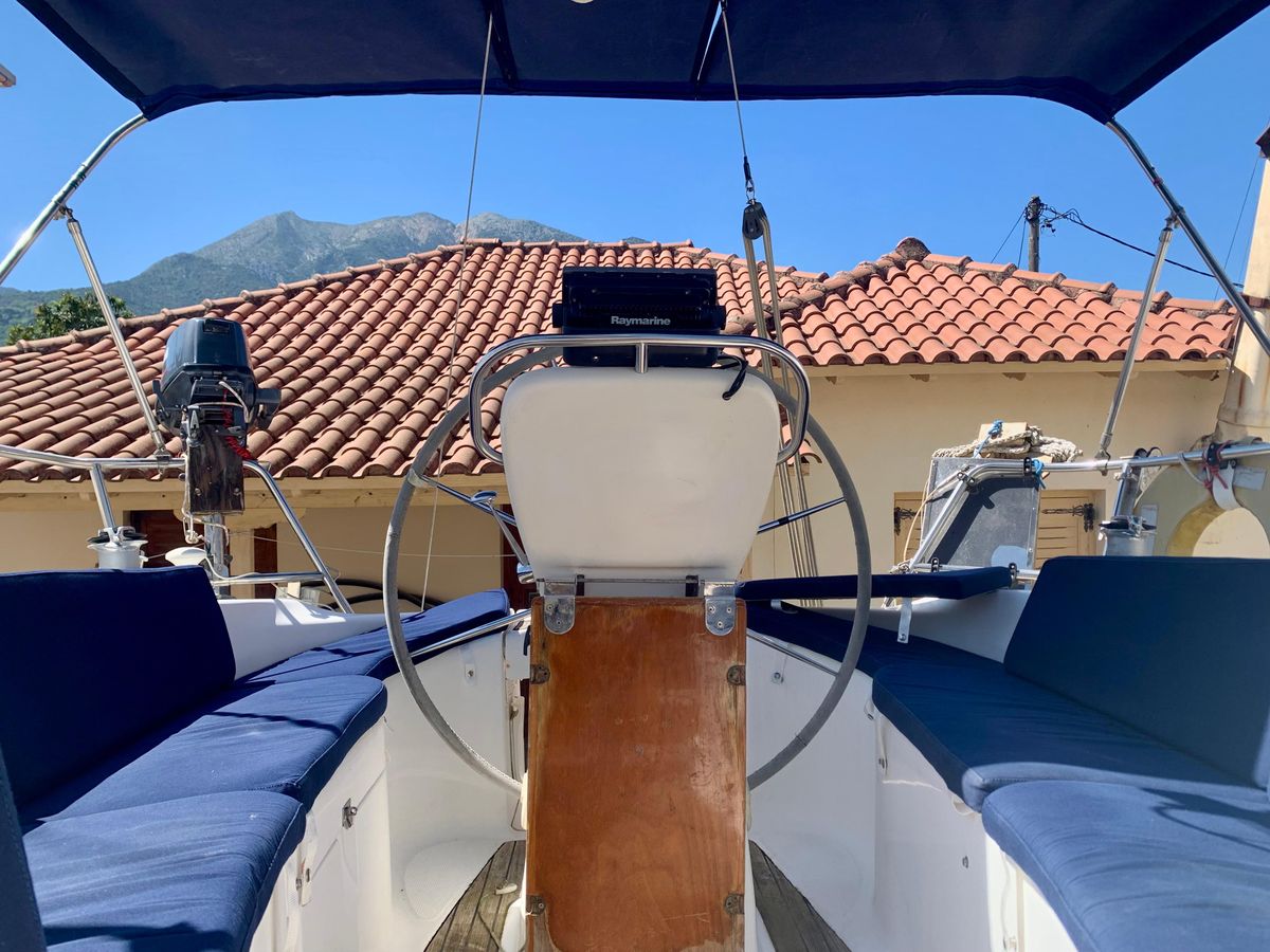 2004 Bavaria 32