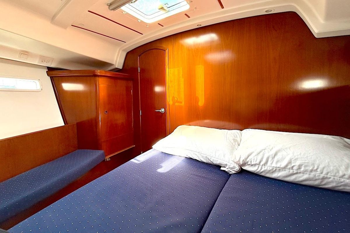 2003 Beneteau 393