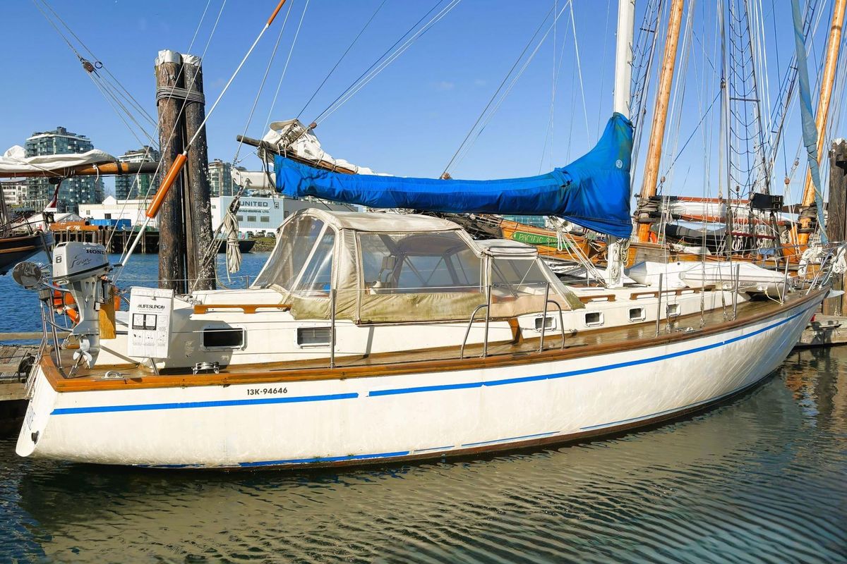 1980 Discovery 42