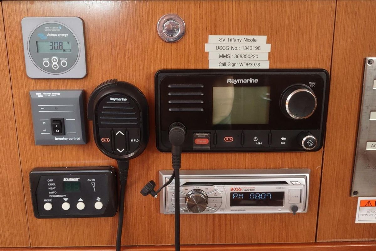 2011 Beneteau Oceanis 43