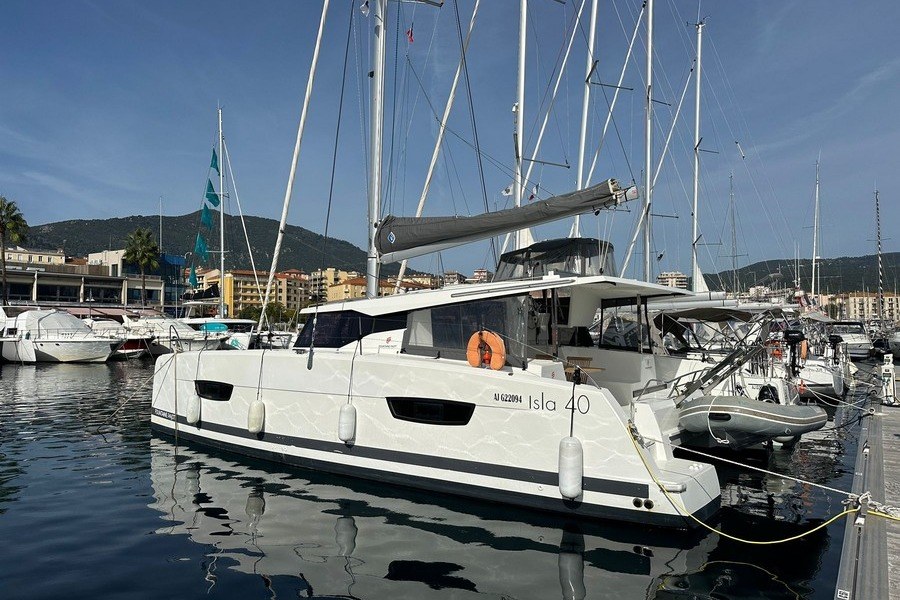 2021 Fountaine Pajot Isla 40 for sale in Ajaccio, Corse, France