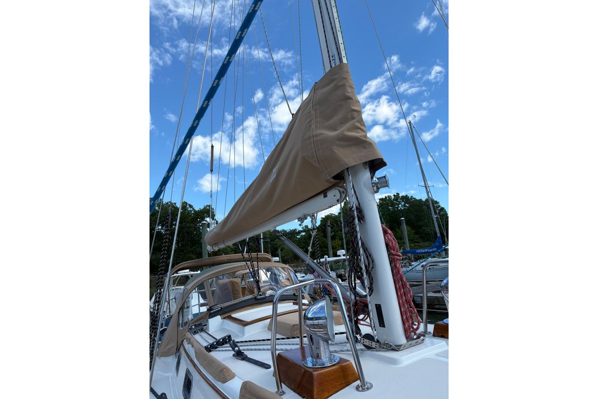 1997 Pacific Seacraft Crealock 34