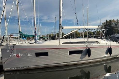 2023 Beneteau Oceanis 34.1 for sale in Toronto, Ontario, Canada
