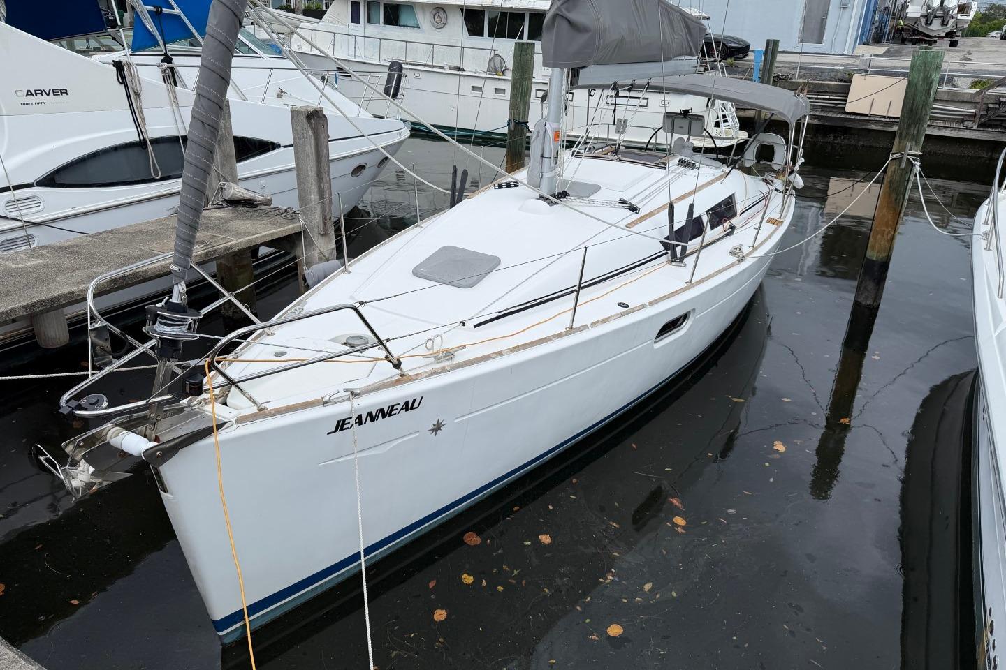 2011 Jeanneau Sun Odyssey 36i for sale in Dania Beach, Florida