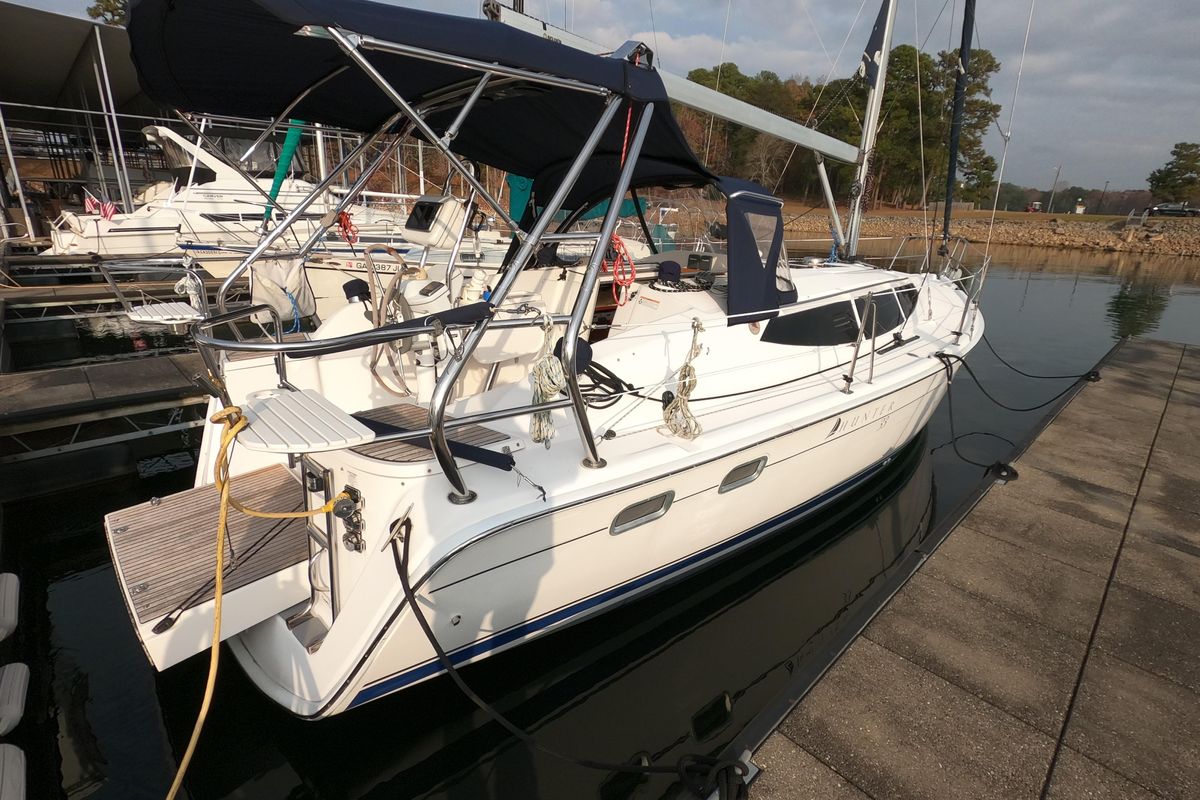 2013 Marlow-Hunter E33
