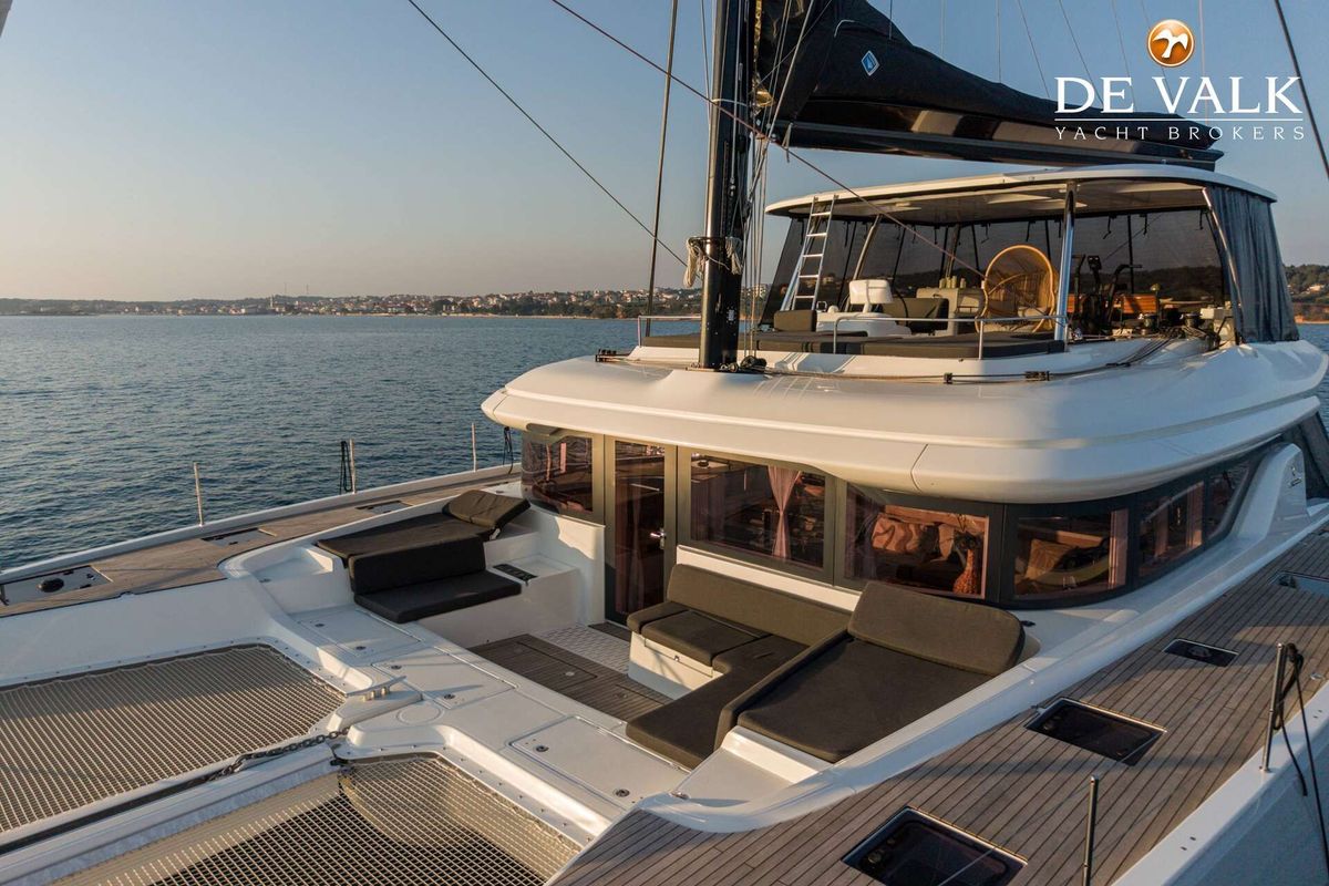 2025 Lagoon 60