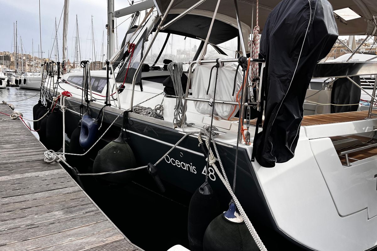 2012 Beneteau Oceanis 48