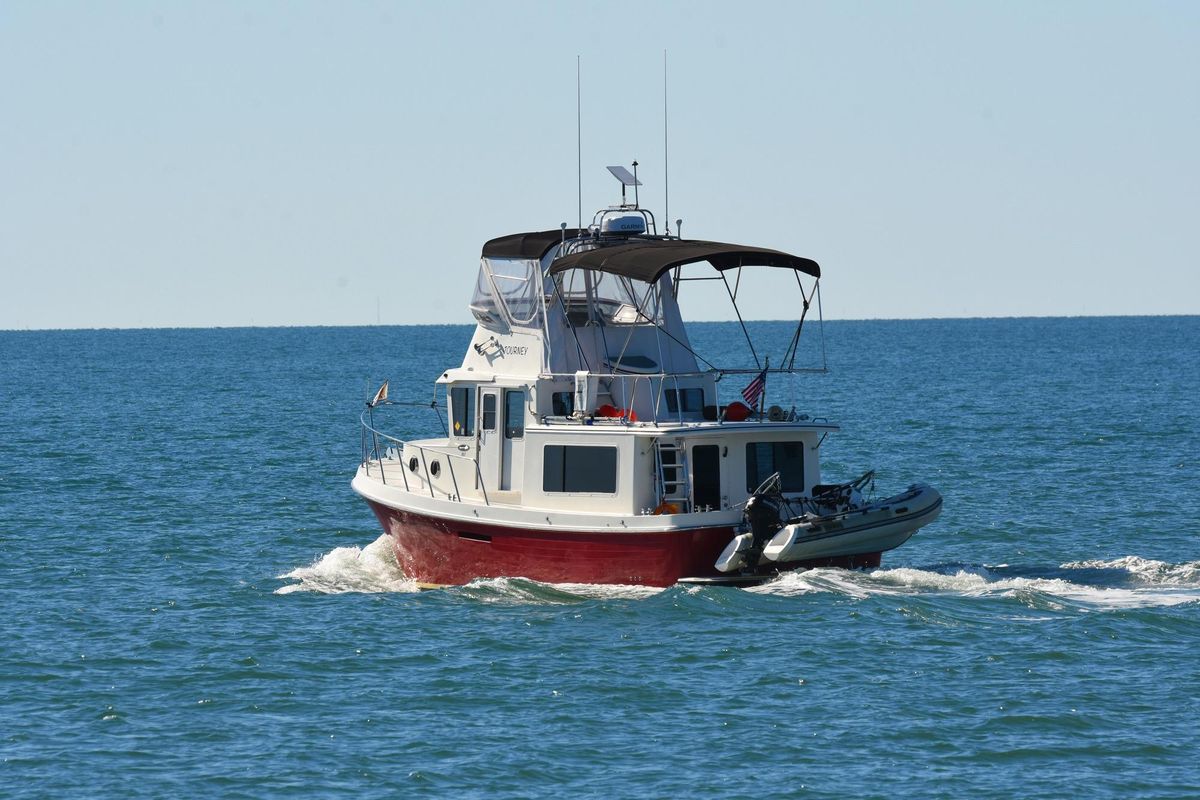 2012 American Tug 365 Flybridge