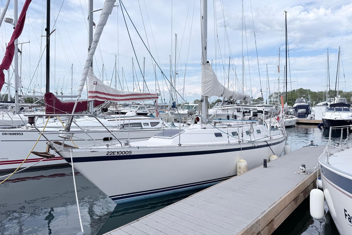 1988 Canadian Sailcraft CS 36 Traditional