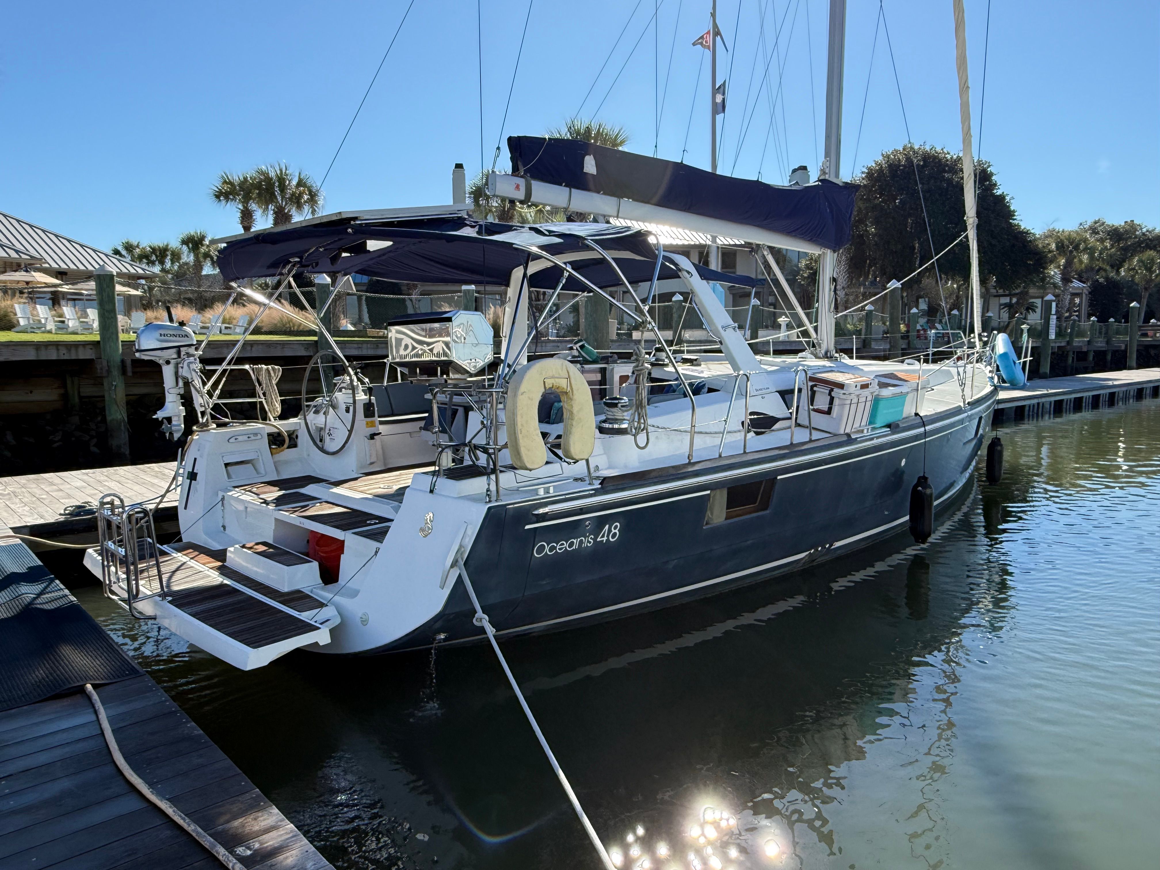 2016 Beneteau Oceanis 48
