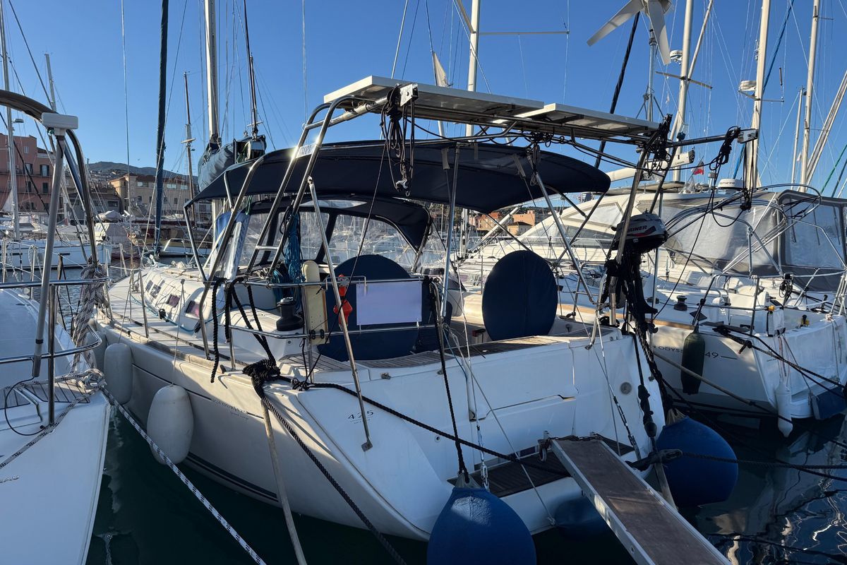 2009 Dufour 425 Grand Large