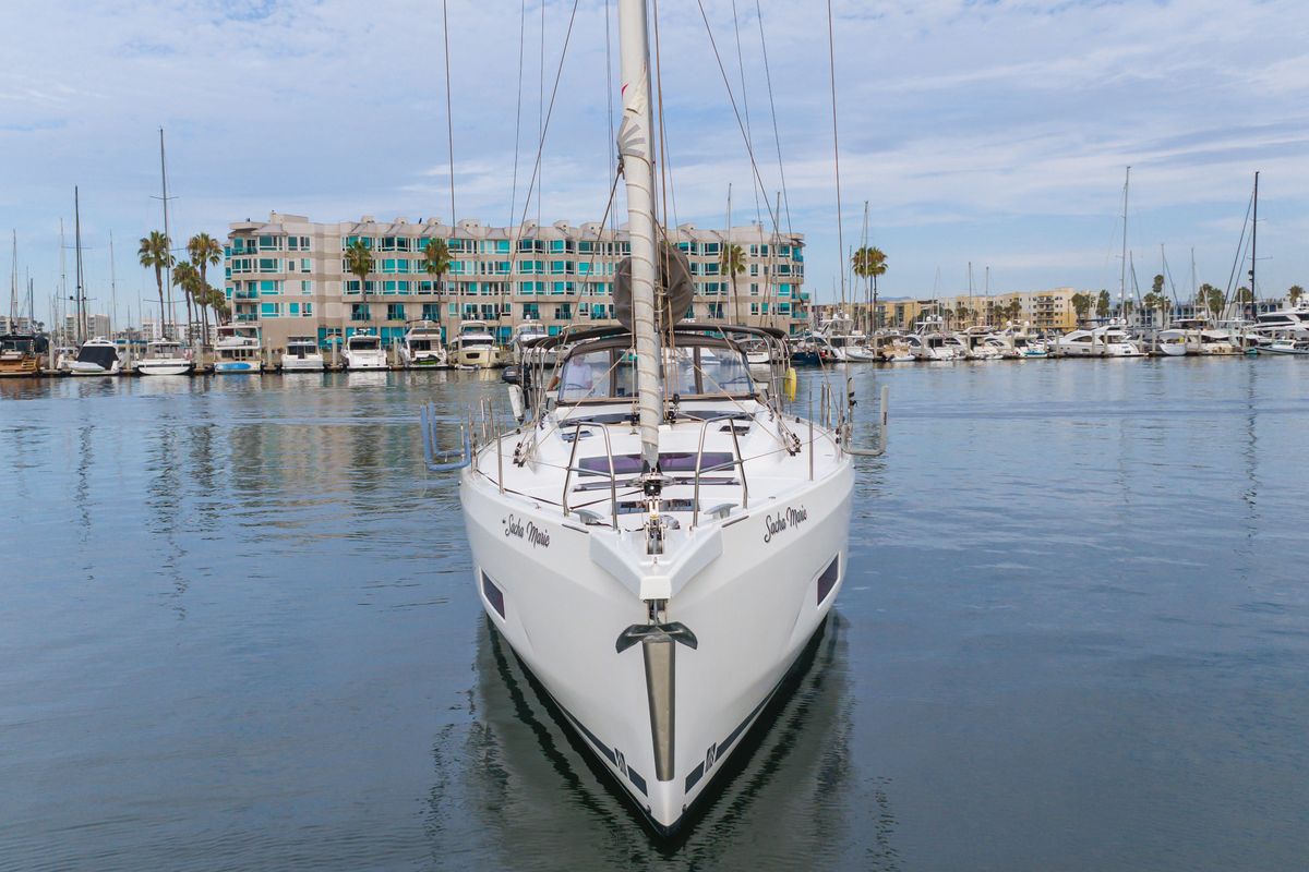2024 Dufour 470