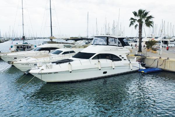 2004 Sea Ray 550 Sedan Bridge