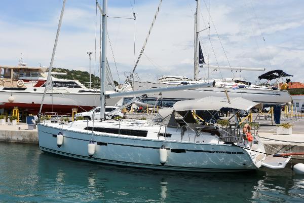 2022 Bavaria Cruiser 41 Boats