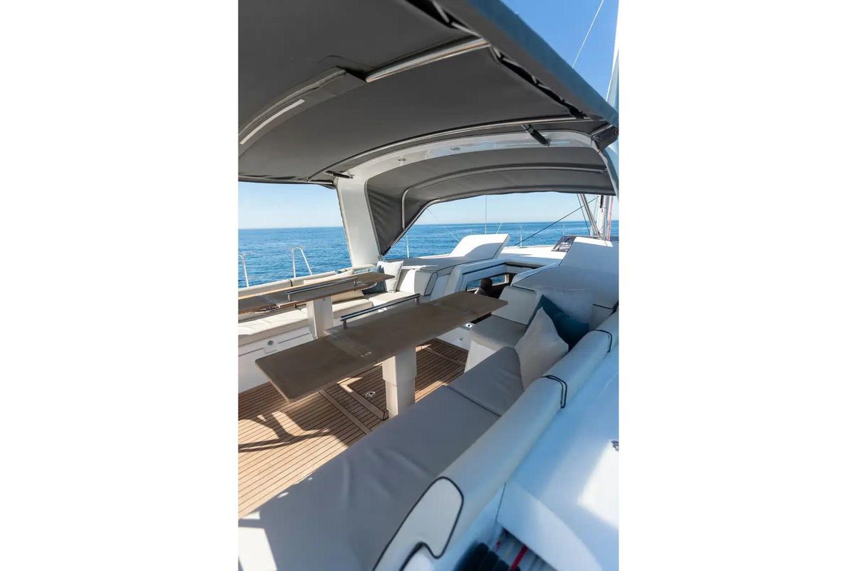 2026 Beneteau Oceanis Yacht 54