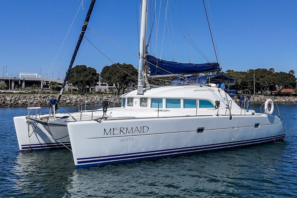 2004 Lagoon 380