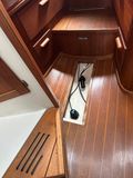 1990 J/Boats J/37