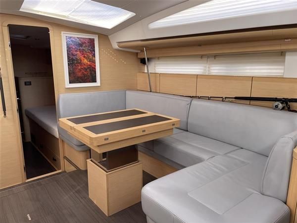 2016 Jeanneau 57