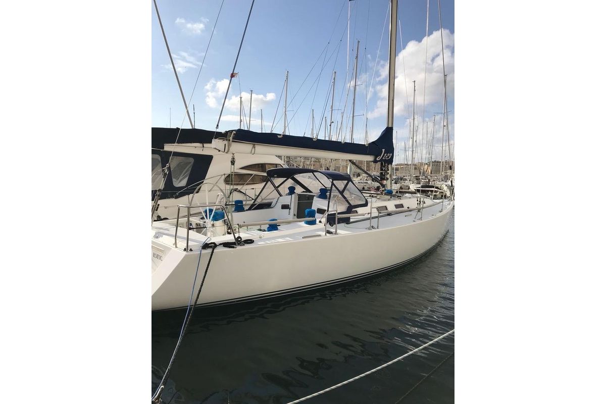2004 J/Boats J/133