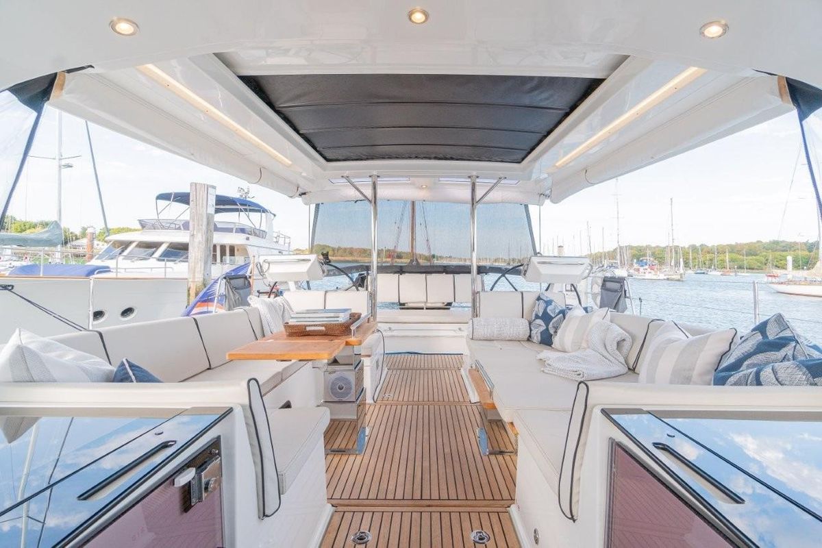 2020 Beneteau Oceanis Yacht 62