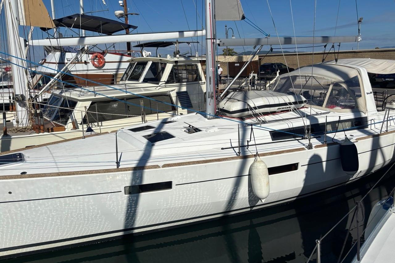 2012 Beneteau Oceanis 45 Boats