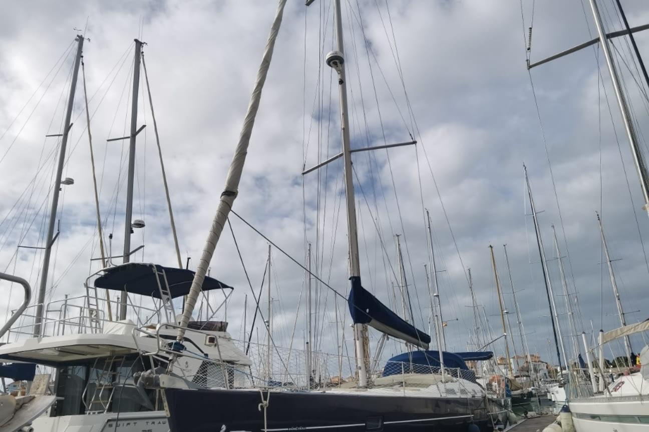 2004 Beneteau Oceanis Clipper 473