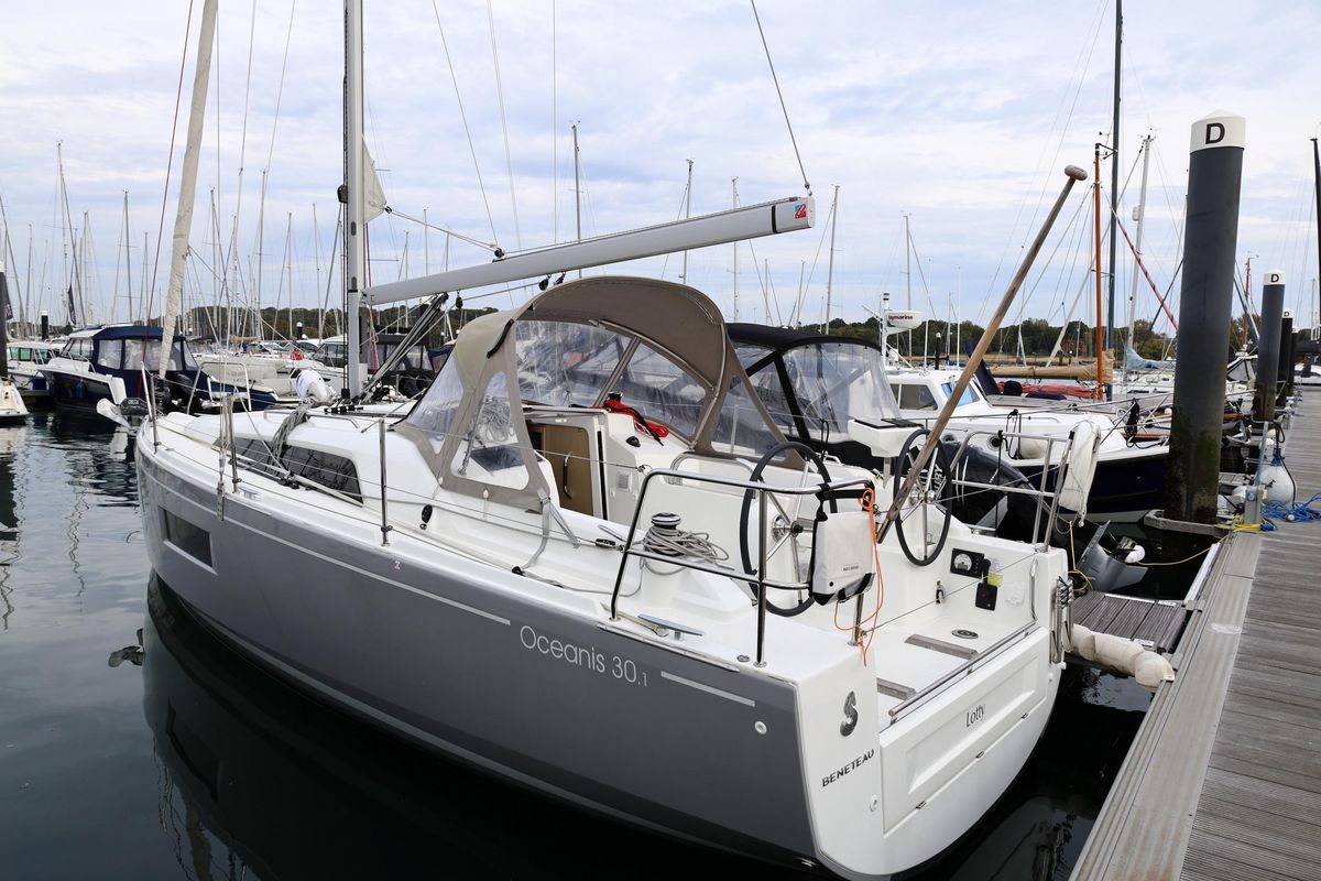 2023 Beneteau Oceanis 30.1
